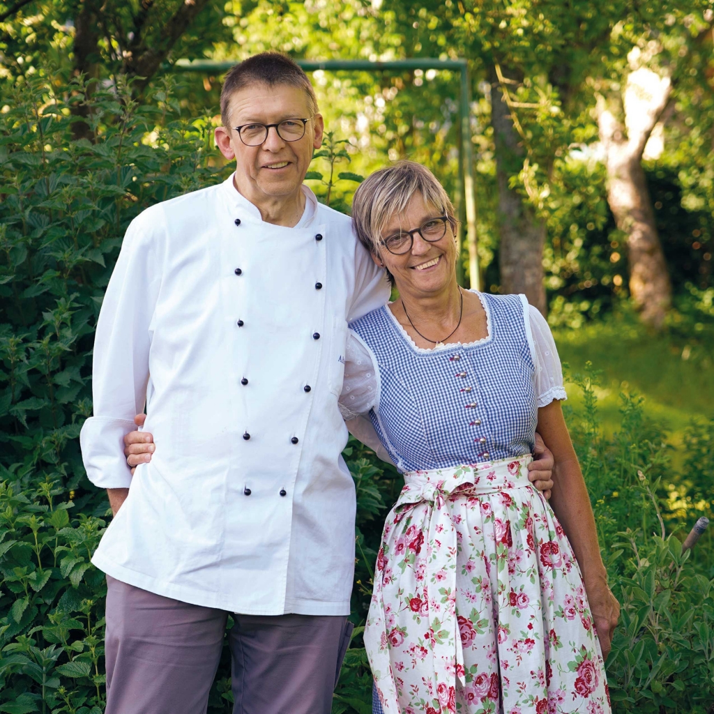 UNSERE GASTGEBER